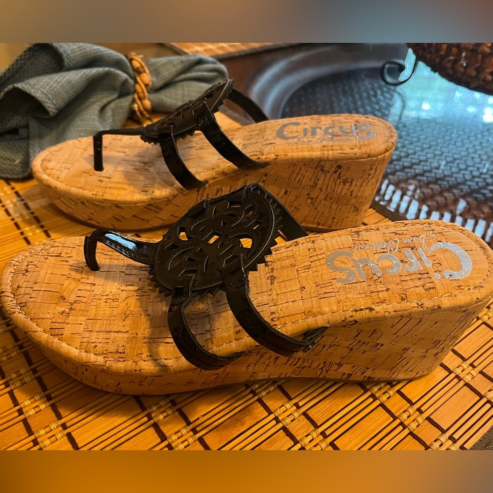 Ladies Circus by Sam Edelman Black Cork Wedge Sandals, Size 8.5, WORN ONCE! - Picture 3 of 6